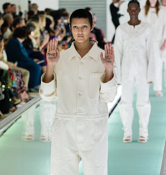 &#x397; &#x3BA;&#x3AF;&#x3BD;&#x3B7;&#x3C3;&#x3B7; &#x3B4;&#x3B9;&#x3B1;&#x3BC;&#x3B1;&#x3C1;&#x3C4;&#x3C5;&#x3C1;&#x3AF;&#x3B1;&#x3C2; &#x3B5;&#x3BD;&#x3CC;&#x3C2; &#x3BC;&#x3BF;&#x3BD;&#x3C4;&#x3AD;&#x3BB;&#x3BF;&#x3C5; &#x3C3;&#x3C4;&#x3BF; show &#x3C4;&#x3BF;&#x3C5; &#x3BF;&#x3AF;&#x3BA;&#x3BF;&#x3C5; Gucci