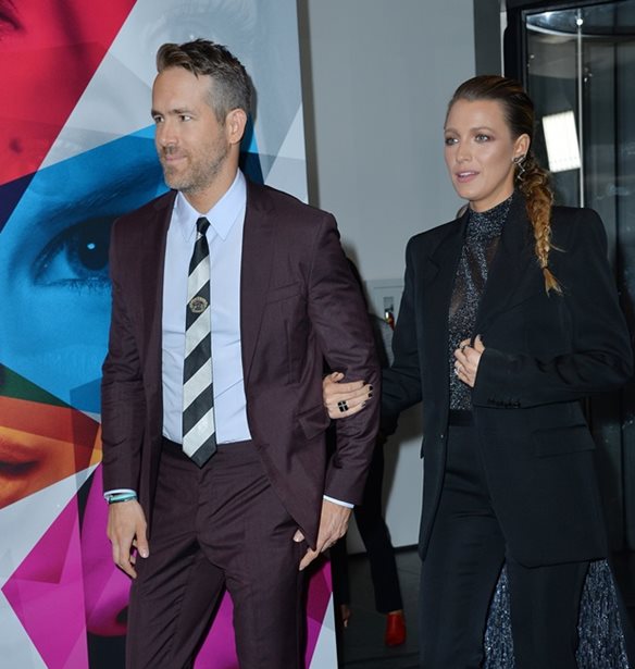 Blake Lively-Ryan Reynolds: &#x3A0;&#x3BF;&#x3CD; &#x3C4;&#x3BF;&#x3C5;&#x3C2; &#x3B5;&#x3BD;&#x3C4;&#x3CC;&#x3C0;&#x3B9;&#x3C3;&#x3B5; &#x3BF; &#x3C6;&#x3C9;&#x3C4;&#x3BF;&#x3B3;&#x3C1;&#x3B1;&#x3C6;&#x3B9;&#x3BA;&#x3CC;&#x3C2; &#x3C6;&#x3B1;&#x3BA;&#x3CC;&#x3C2;;