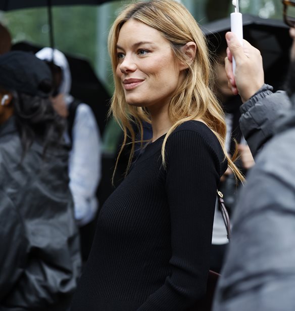 &#x388;&#x3B3;&#x3BA;&#x3C5;&#x3BF;&#x3C2; &#x3B7; Camille Rowe | &#x39F; &#x3A4;&#x3B5;&#x3CC; &#x39D;&#x3B9;&#x3AC;&#x3C1;&#x3C7;&#x3BF;&#x3C2; &#x3B8;&#x3B1; &#x3B3;&#x3AF;&#x3BD;&#x3B5;&#x3B9; &#x3C0;&#x3B1;&#x3C4;&#x3AD;&#x3C1;&#x3B1;&#x3C2; &#x3B3;&#x3B9;&#x3B1; &#x3C0;&#x3C1;&#x3CE;&#x3C4;&#x3B7; &#x3C6;&#x3BF;&#x3C1;&#x3AC;
