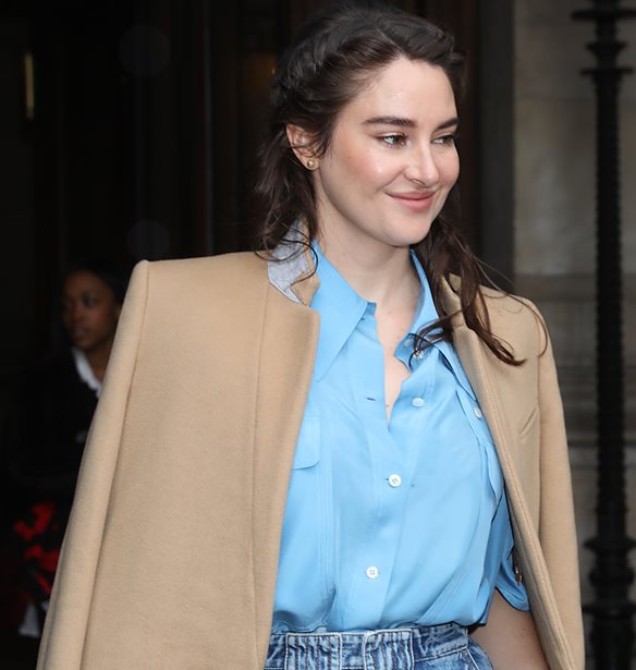 &#x397; Shailene Woodley &#x3AD;&#x3BA;&#x3B1;&#x3BD;&#x3B5; &#x3C4;&#x3BF; &#x3C4;&#x3AD;&#x3BB;&#x3B5;&#x3B9;&#x3BF; &#x3B1;&#x3BD;&#x3BF;&#x3B9;&#x3BE;&#x3B9;&#x3AC;&#x3C4;&#x3B9;&#x3BA;&#x3BF; look