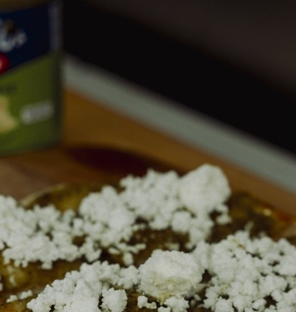 &#x394;&#x3BF;&#x3BA;&#x3B9;&#x3BC;&#x3AC;&#x3C3;&#x3B1;&#x3BC;&#x3B5; &#x3C4;&#x3B1; &#x3C0;&#x3B9;&#x3BF; &#x3BD;&#x3CC;&#x3C3;&#x3C4;&#x3B9;&#x3BC;&#x3B1; pesto bites &#x3C3;&#x3C4;&#x3BF; Basil Bar &#x3C4;&#x3B7;&#x3C2; Barilla