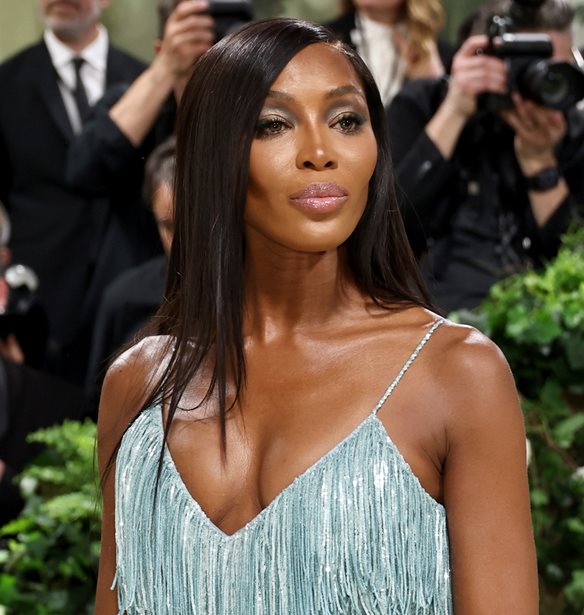 &#x397; Naomi Campbell &#x3B4;&#x3B5;&#x3BD; &#x3B8;&#x3B1; &#x3C0;&#x3B1;&#x3C1;&#x3B5;&#x3C5;&#x3C1;&#x3B5;&#x3B8;&#x3B5;&#x3AF; &#x3BE;&#x3B1;&#x3BD;&#x3AC; &#x3C3;&#x3C4;&#x3BF; Met Gala &#x3BA;&#x3B1;&#x3B9; &#x3C5;&#x3C0;&#x3AC;&#x3C1;&#x3C7;&#x3B5;&#x3B9; &#x3BB;&#x3CC;&#x3B3;&#x3BF;&#x3C2; &#x3B3;&#x3B9;&#x3B1; &#x3B1;&#x3C5;&#x3C4;&#x3CC;