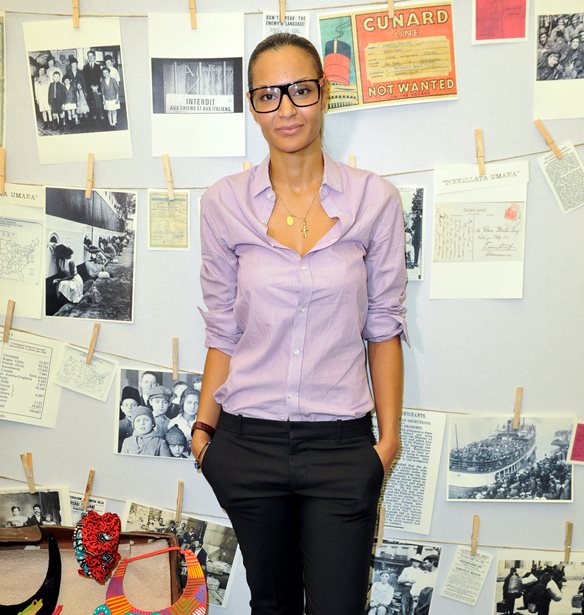 &#x397; Stella Jean &#x3BC;&#x3AF;&#x3BB;&#x3B7;&#x3C3;&#x3B5; &#x3B3;&#x3B9;&#x3B1; &#x3C4;&#x3BF; &#x3C1;&#x3B1;&#x3C4;&#x3C3;&#x3B9;&#x3C3;&#x3BC;&#x3CC; &#x3C3;&#x3C4;&#x3B7;&#x3BD; &#x395;&#x3B2;&#x3B4;&#x3BF;&#x3BC;&#x3AC;&#x3B4;&#x3B1; &#x39C;&#x3CC;&#x3B4;&#x3B1;&#x3C2; &#x3C4;&#x3BF;&#x3C5; &#x39C;&#x3B9;&#x3BB;&#x3AC;&#x3BD;&#x3BF;&#x3C5;