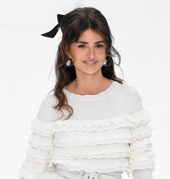 &#x3A0;&#x3BF;&#x3CD; &#x3B5;&#x3BD;&#x3C4;&#x3CC;&#x3C0;&#x3B9;&#x3C3;&#x3B5; &#x3BF; &#x3C6;&#x3C9;&#x3C4;&#x3BF;&#x3B3;&#x3C1;&#x3B1;&#x3C6;&#x3B9;&#x3BA;&#x3CC;&#x3C2; &#x3C6;&#x3B1;&#x3BA;&#x3CC;&#x3C2; &#x3C4;&#x3B7;&#x3BD; Penelope Cruz;