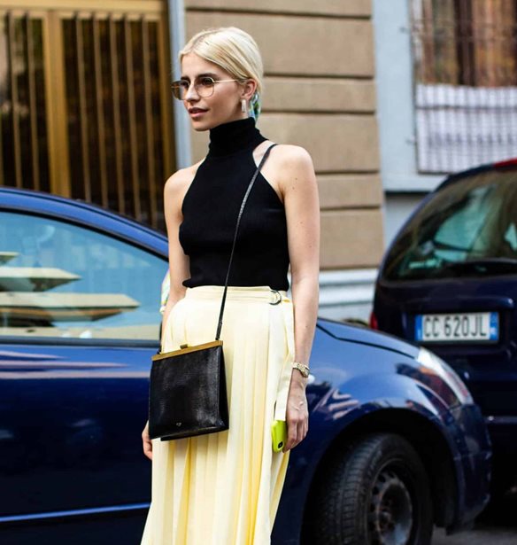 Πώς να φορέσεις την πλισέ φούστα | 7 τρόποι να συνδυάσεις το πιο hot trend