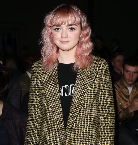 &#x397; Maisie Williams &#x3AD;&#x3BA;&#x3B1;&#x3BD;&#x3B5; &#x3C4;&#x3BF; &#x3BA;&#x3B1;&#x3BB;&#x3CD;&#x3C4;&#x3B5;&#x3C1;&#x3BF; &#x3C0;&#x3C1;&#x3C9;&#x3C4;&#x3B1;&#x3C0;&#x3C1;&#x3B9;&#x3BB;&#x3B9;&#x3AC;&#x3C4;&#x3B9;&#x3BA;&#x3BF; &#x3B1;&#x3C3;&#x3C4;&#x3B5;&#x3AF;&#x3BF;