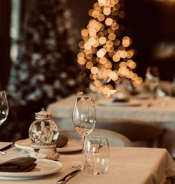 Zappa | Τι ετοιμάζει το νέο εστιατόριο της Αίγλης Ζαππείου για τα πρώτα του Χριστούγεννα;