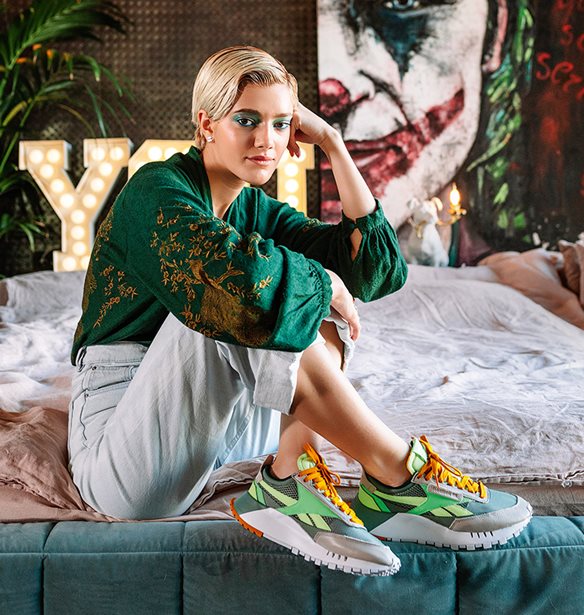 Τα sneakers Reebok Classic Leather Legacy είναι η νέα εμμονή της σεζόν