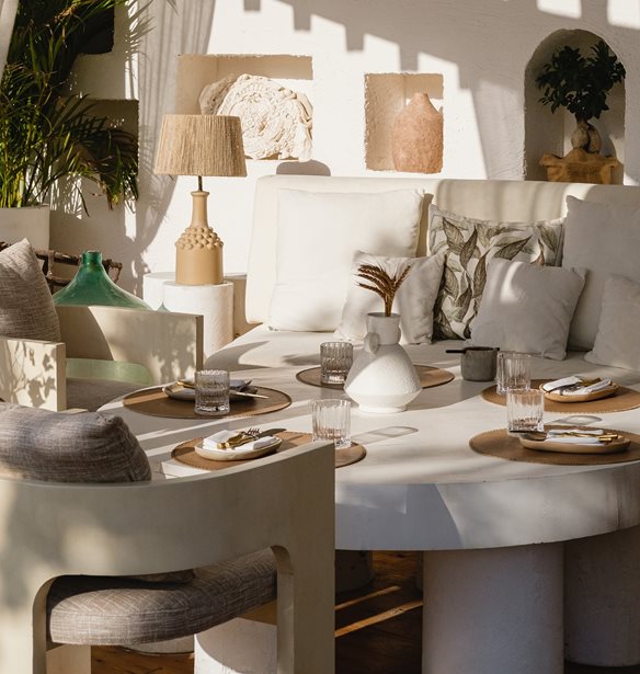 The Lemon Tree &amp; Co | &#x397; &#x3BD;&#x3AD;&#x3B1; seaside dining &#x3B5;&#x3BC;&#x3C0;&#x3B5;&#x3B9;&#x3C1;&#x3AF;&#x3B1; &#x3C3;&#x3C4;&#x3B7;&#x3BD; &#x391;&#x3B8;&#x3B7;&#x3BD;&#x3B1;&#x3CA;&#x3BA;&#x3AE; &#x3A1;&#x3B9;&#x3B2;&#x3B9;&#x3AD;&#x3C1;&#x3B1;