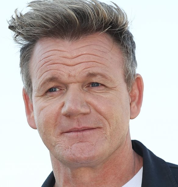 Dream job | O Gordon Ramsay &#x3B1;&#x3BD;&#x3B1;&#x3B6;&#x3B7;&#x3C4;&#x3AC; &#x3C3;&#x3C5;&#x3BD;&#x3B5;&#x3C1;&#x3B3;&#x3AC;&#x3C4;&#x3B5;&#x3C2; &#x3B3;&#x3B9;&#x3B1; &#x3BD;&#x3B1; &#x3C4;&#x3B1;&#x3BE;&#x3B9;&#x3B4;&#x3B5;&#x3CD;&#x3BF;&#x3C5;&#x3BD; &#x3BC;&#x3B1;&#x3B6;&#x3AF; &#x3C4;&#x3BF;&#x3C5;