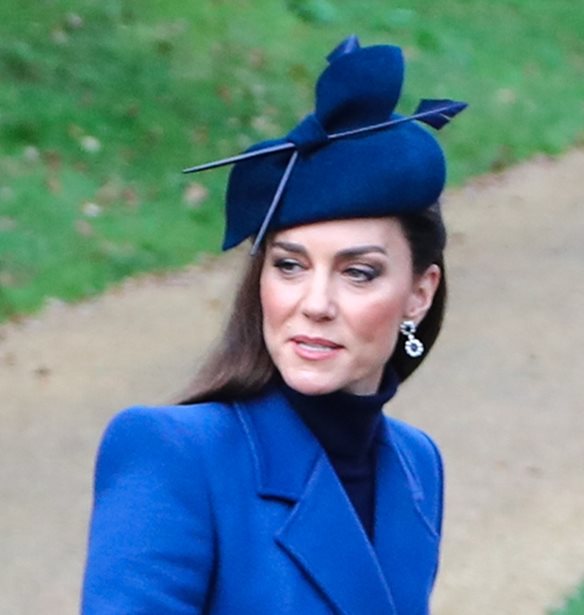 Kate Middleton | &#x397; &#x3C0;&#x3C1;&#x3CE;&#x3C4;&#x3B7; &#x3B5;&#x3C0;&#x3AF;&#x3C3;&#x3B7;&#x3BC;&#x3B7; &#x3C6;&#x3C9;&#x3C4;&#x3BF;&#x3B3;&#x3C1;&#x3B1;&#x3C6;&#x3AF;&#x3B1; &#x3BC;&#x3B5;&#x3C4;&#x3AC; &#x3C4;&#x3BF; &#x3C0;&#x3BF;&#x3BB;&#x3C5;&#x3C3;&#x3C5;&#x3B6;&#x3B7;&#x3C4;&#x3B7;&#x3BC;&#x3AD;&#x3BD;&#x3BF; &#x3C7;&#x3B5;&#x3B9;&#x3C1;&#x3BF;&#x3C5;&#x3C1;&#x3B3;&#x3B5;&#x3AF;&#x3BF; - &#x3A4;&#x3BF; &#x3C0;&#x3B1;&#x3C1;&#x3B1;&#x3C3;&#x3BA;&#x3AE;&#x3BD;&#x3B9;&#x3BF; &#x3C0;&#x3AF;&#x3C3;&#x3C9; &#x3B1;&#x3C0;&#x3CC; &#x3C4;&#x3B7; &#x3BB;&#x3AE;&#x3C8;&#x3B7;