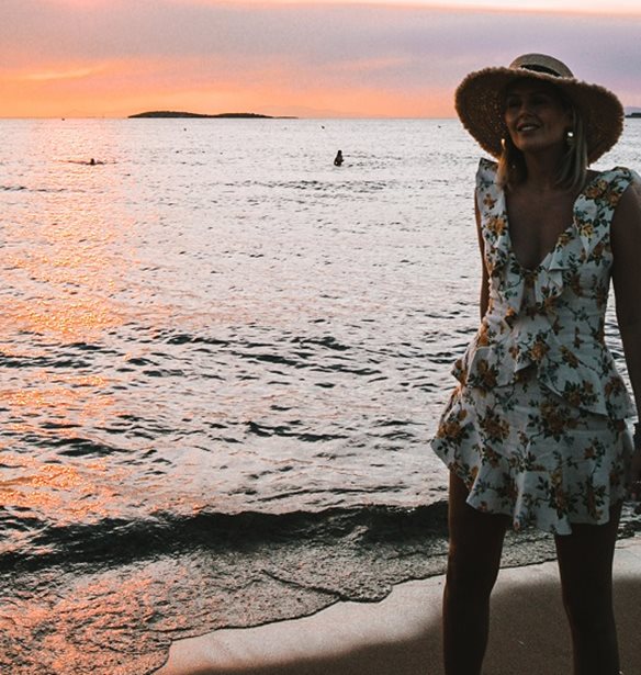 &#x397; &#x3B1;&#x3C0;&#x3CC;&#x3BB;&#x3C5;&#x3C4;&#x3B7; &#x3BA;&#x3B1;&#x3BB;&#x3BF;&#x3BA;&#x3B1;&#x3B9;&#x3C1;&#x3B9;&#x3BD;&#x3AE; &#x3B5;&#x3BC;&#x3C0;&#x3B5;&#x3B9;&#x3C1;&#x3AF;&#x3B1; &#x3B2;&#x3C1;&#x3AF;&#x3C3;&#x3BA;&#x3B5;&#x3C4;&#x3B1;&#x3B9; &#x3BC;&#x3CC;&#x3BB;&#x3B9;&#x3C2; 20 &#x3BB;&#x3B5;&#x3C0;&#x3C4;&#x3AC; &#x3B1;&#x3C0;&#x3CC; &#x3C4;&#x3BF; &#x3BA;&#x3AD;&#x3BD;&#x3C4;&#x3C1;&#x3BF; &#x3C4;&#x3B7;&#x3C2; &#x391;&#x3B8;&#x3AE;&#x3BD;&#x3B1;&#x3C2;