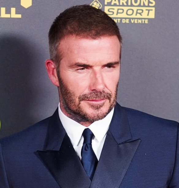 David Beckham | &#x39F;&#x3B9; &#x3B6;&#x3B7;&#x3BC;&#x3B9;&#x3AD;&#x3C2; &#x3C0;&#x3BF;&#x3C5; &#x3C0;&#x3C1;&#x3BF;&#x3BA;&#x3AC;&#x3BB;&#x3B5;&#x3C3;&#x3B5; &#x3C3;&#x3C4;&#x3BF; &#x3C3;&#x3C0;&#x3AF;&#x3C4;&#x3B9; &#x3C4;&#x3BF;&#x3C5; &#x3B7; &#x3BA;&#x3B1;&#x3BA;&#x3BF;&#x3BA;&#x3B1;&#x3B9;&#x3C1;&#x3AF;&#x3B1; &#x3BA;&#x3B1;&#x3B9; &#x3B7; &#x3B1;&#x3C0;&#x3BF;&#x3B3;&#x3BF;&#x3AE;&#x3C4;&#x3B5;&#x3C5;&#x3C3;&#x3AE; &#x3C4;&#x3BF;&#x3C5;
