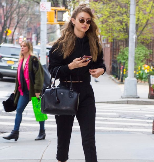 Chris Hemsworth- Gigi Hadid: &#x3A0;&#x3BF;&#x3CD; &#x3C4;&#x3BF;&#x3C5;&#x3C2; &#x3B5;&#x3BD;&#x3C4;&#x3CC;&#x3C0;&#x3B9;&#x3C3;&#x3B5; &#x3BF; &#x3C6;&#x3C9;&#x3C4;&#x3BF;&#x3B3;&#x3C1;&#x3B1;&#x3C6;&#x3B9;&#x3BA;&#x3CC;&#x3C2; &#x3C6;&#x3B1;&#x3BA;&#x3CC;&#x3C2;;