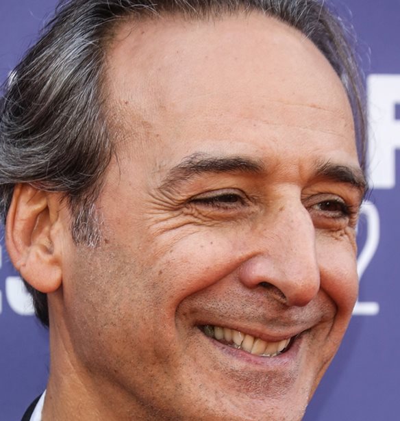 Alexandre Desplat: &quot;&#x398;&#x3AD;&#x3BB;&#x3C9; &#x3BD;&#x3B1; &#x3B3;&#x3C1;&#x3AC;&#x3C8;&#x3C9; &#x3BC;&#x3BF;&#x3C5;&#x3C3;&#x3B9;&#x3BA;&#x3AE; &#x3B3;&#x3B9;&#x3B1; &#x3BC;&#x3B9;&#x3B1; &#x3B5;&#x3BB;&#x3BB;&#x3B7;&#x3BD;&#x3B9;&#x3BA;&#x3AE; &#x3C4;&#x3B1;&#x3B9;&#x3BD;&#x3AF;&#x3B1;&quot;