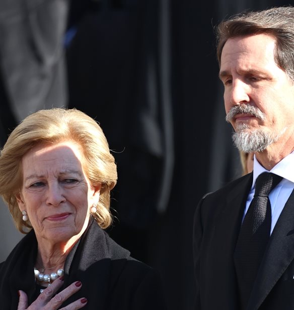 Το μοναδικό μέλος της οικογένειας Ντε Γκρες που απουσίασε από το μνημόσυνο του τέως βασιλιά Κωνσταντίνου