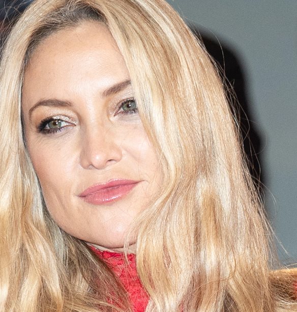 Kate Hudson | &#x391;&#x3BD;&#x3C5;&#x3C0;&#x3BF;&#x3BC;&#x3BF;&#x3BD;&#x3B5;&#x3AF; &#x3BD;&#x3B1; &#x3B1;&#x3BA;&#x3BF;&#x3CD;&#x3C3;&#x3BF;&#x3C5;&#x3BC;&#x3B5; &#x3C4;&#x3BF; &#x3BD;&#x3AD;&#x3BF; &#x3C4;&#x3B7;&#x3C2; &#x3C4;&#x3C1;&#x3B1;&#x3B3;&#x3BF;&#x3CD;&#x3B4;&#x3B9; &#x3C0;&#x3BF;&#x3C5; &#x3BC;&#x3CC;&#x3BB;&#x3B9;&#x3C2; &#x3BA;&#x3C5;&#x3BA;&#x3BB;&#x3BF;&#x3C6;&#x3CC;&#x3C1;&#x3B7;&#x3C3;&#x3B5;