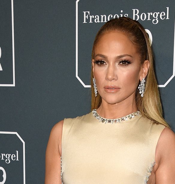 Jennifer Lopez | &#x3A0;&#x3C1;&#x3C9;&#x3C4;&#x3B1;&#x3B3;&#x3C9;&#x3BD;&#x3B9;&#x3C3;&#x3C4;&#x3B5;&#x3AF; &#x3C3;&#x3B5; &#x3B8;&#x3C1;&#x3AF;&#x3BB;&#x3B5;&#x3C1; &#x3B5;&#x3C0;&#x3B9;&#x3C3;&#x3C4;&#x3B7;&#x3BC;&#x3BF;&#x3BD;&#x3B9;&#x3BA;&#x3AE;&#x3C2; &#x3C6;&#x3B1;&#x3BD;&#x3C4;&#x3B1;&#x3C3;&#x3AF;&#x3B1;&#x3C2; &#x3C4;&#x3BF;&#x3C5; Netflix