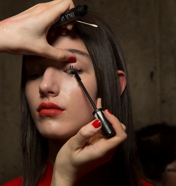 &#x3A4;&#x3BF; beauty item &#x3C0;&#x3BF;&#x3C5; &#x3B1;&#x3BE;&#x3AF;&#x3B6;&#x3B5;&#x3B9; &#x3BD;&#x3B1; &#x3B1;&#x3B3;&#x3BF;&#x3C1;&#x3AC;&#x3C3;&#x3B5;&#x3B9;&#x3C2; &#x3C4;&#x3CE;&#x3C1;&#x3B1; &#x3BA;&#x3B1;&#x3B9; &#x3B3;&#x3B9;&#x3B1;&#x3C4;&#x3AF;