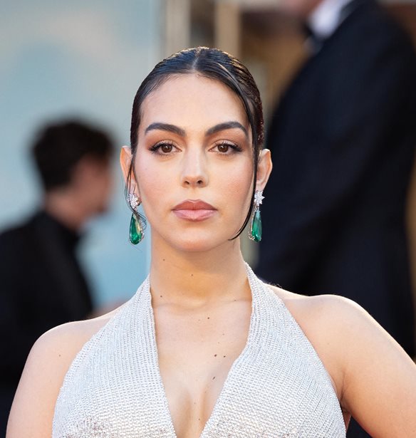 &#x397; Georgina Rodr&#xED;guez &#x3BE;&#x3B5;&#x3C3;&#x3C0;&#x3AC;&#x3B5;&#x3B9; &#x3C3;&#x3B5; &#x3B4;&#x3AC;&#x3BA;&#x3C1;&#x3C5;&#x3B1; on camera &#x3B3;&#x3B9;&#x3B1; &#x3C4;&#x3BF;&#x3BD; &#x3C7;&#x3B1;&#x3BC;&#x3CC; &#x3C4;&#x3BF;&#x3C5; &#x3C0;&#x3B1;&#x3B9;&#x3B4;&#x3B9;&#x3BF;&#x3CD; &#x3C4;&#x3B7;&#x3C2;