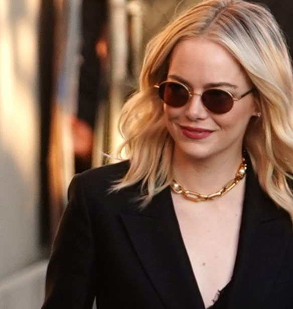Emma Stone | &#x3A0;&#x3B1;&#x3C1;&#x3BF;&#x3C5;&#x3C3;&#x3AF;&#x3B1;&#x3C3;&#x3B5; &#x3B3;&#x3B9;&#x3B1; 5&#x3B7; &#x3C6;&#x3BF;&#x3C1;&#x3AC; &#x3C3;&#x3C4;&#x3B7;&#x3BD; &#x3BA;&#x3B1;&#x3C1;&#x3B9;&#x3AD;&#x3C1;&#x3B1; &#x3C4;&#x3B7;&#x3C2; &#x3C4;&#x3BF; SNL