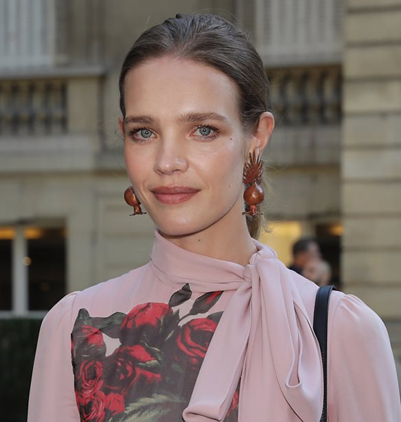 Natalia Vodianova | O&#x3C1;&#x3AF;&#x3C3;&#x3C4;&#x3B7;&#x3BA;&#x3B5; &#x3B1;&#x3C0;&#x3B5;&#x3C3;&#x3C4;&#x3B1;&#x3BB;&#x3BC;&#x3AD;&#x3BD;&#x3B7; &#x3C4;&#x3C9;&#x3BD; &#x397;&#x3BD;&#x3C9;&#x3BC;&#x3AD;&#x3BD;&#x3C9;&#x3BD; &#x395;&#x3B8;&#x3BD;&#x3CE;&#x3BD; &#x3B3;&#x3B9;&#x3B1; &#x3C4;&#x3B7;&#x3BD; &#x3A5;&#x3B3;&#x3B5;&#x3AF;&#x3B1; &#x3C4;&#x3C9;&#x3BD; &#x393;&#x3C5;&#x3BD;&#x3B1;&#x3B9;&#x3BA;&#x3CE;&#x3BD;