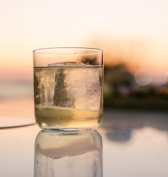 #theaftertaste | &#x39C;&#x3AF;&#x3B1; &#x3C4;&#x3B1;&#x3B9;&#x3BD;&#x3AF;&#x3B1;, &#x3B4;&#x3CD;&#x3BF; &#x3B5;&#x3C3;&#x3C4;&#x3B9;&#x3B1;&#x3C4;&#x3CC;&#x3C1;&#x3B9;&#x3B1;, &#x3BC;&#x3AF;&#x3B1; &#x3B5;&#x3BD;&#x3B4;&#x3B9;&#x3B1;&#x3C6;&#x3AD;&#x3C1;&#x3BF;&#x3C5;&#x3C3;&#x3B1; &#x3C3;&#x3CD;&#x3BC;&#x3C0;&#x3C1;&#x3B1;&#x3BE;&#x3B7; &#x3BA;&#x3B1;&#x3B9; &#x3BC;&#x3AF;&#x3B1; &#x3AD;&#x3BA;&#x3B8;&#x3B5;&#x3C3;&#x3B7; &#x3B3;&#x3B9;&#x3B1; &#x3C4;&#x3BF; &#x3BA;&#x3B1;&#x3BB;&#x3BF;&#x3BA;&#x3B1;&#x3AF;&#x3C1;&#x3B9; &#x3C3;&#x3C4;&#x3B7;&#x3BD; &#x3C0;&#x3CC;&#x3BB;&#x3B7;