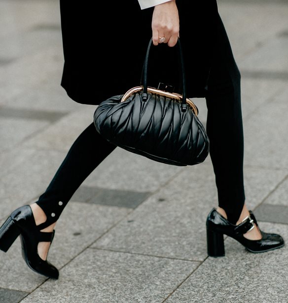 10+1 ανοιξιάτικα ζευγάρια παπούτσια από το Mango για στιλάτες εμφανίσεις