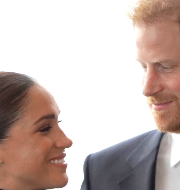 Harry &amp; Meghan | &#x38C;&#x3C3;&#x3B1; &#x3B1;&#x3C0;&#x3BF;&#x3BA;&#x3B1;&#x3BB;&#x3CD;&#x3C0;&#x3C4;&#x3B5;&#x3B9; &#x3C4;&#x3BF; trailer &#x3C0;&#x3C1;&#x3B9;&#x3BD; &#x3BA;&#x3B1;&#x3BD; &#x3C0;&#x3C1;&#x3BF;&#x3B2;&#x3BB;&#x3B7;&#x3B8;&#x3BF;&#x3CD;&#x3BD; &#x3C4;&#x3B1; &#x3C0;&#x3C1;&#x3CE;&#x3C4;&#x3B1; &#x3B5;&#x3C0;&#x3B5;&#x3B9;&#x3C3;&#x3CC;&#x3B4;&#x3B9;&#x3B1;