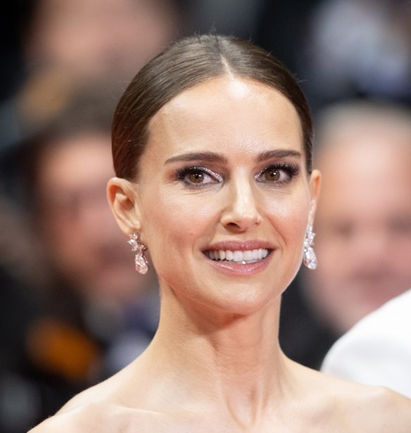 Natalie Portman | &#x39C;&#x3B9;&#x3BB;&#x3AC; &#x3C0;&#x3C1;&#x3CE;&#x3C4;&#x3B7; &#x3C6;&#x3BF;&#x3C1;&#x3AC; &#x3B3;&#x3B9;&#x3B1; &#x3C4;&#x3BF;&#x3BD; &#x3C6;&#x3B7;&#x3BC;&#x3BF;&#x3BB;&#x3BF;&#x3B3;&#x3BF;&#x3CD;&#x3BC;&#x3B5;&#x3BD;&#x3BF; &#x3C7;&#x3C9;&#x3C1;&#x3B9;&#x3C3;&#x3BC;&#x3CC; &#x3C4;&#x3B7;&#x3C2; &#x3B1;&#x3C0;&#x3CC; &#x3C4;&#x3BF;&#x3BD; Benjamin Millepied