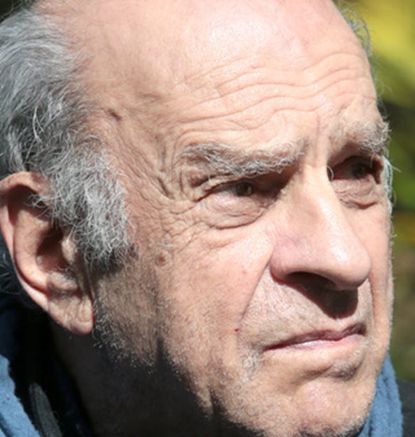 &#x388;&#x3C6;&#x3C5;&#x3B3;&#x3B5; &#x3B1;&#x3C0;&#x3CC; &#x3C4;&#x3B7; &#x3B6;&#x3C9;&#x3AE; &#x3BF; &#x3BC;&#x3B5;&#x3B3;&#x3AC;&#x3BB;&#x3BF;&#x3C2; &#x3B6;&#x3C9;&#x3B3;&#x3C1;&#x3AC;&#x3C6;&#x3BF;&#x3C2; &#x391;&#x3BB;&#x3AD;&#x3BA;&#x3BF;&#x3C2; &#x3A6;&#x3B1;&#x3C3;&#x3B9;&#x3B1;&#x3BD;&#x3CC;&#x3C2;