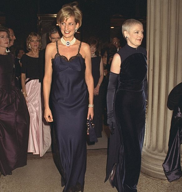 Met Gala: &#x3A4;&#x3B1; &#x3C0;&#x3B9;&#x3BF; &#x3B5;&#x3BD;&#x3C4;&#x3C5;&#x3C0;&#x3C9;&#x3C3;&#x3B9;&#x3B1;&#x3BA;&#x3AC; &#x3C6;&#x3BF;&#x3C1;&#x3AD;&#x3BC;&#x3B1;&#x3C4;&#x3B1; &#x3C0;&#x3BF;&#x3C5; &#x3AD;&#x3C7;&#x3BF;&#x3C5;&#x3BC;&#x3B5; &#x3B4;&#x3B5;&#x3B9; &#x3C3;&#x3C4;&#x3BF; red carpet &#x3C4;&#x3BF;&#x3C5;