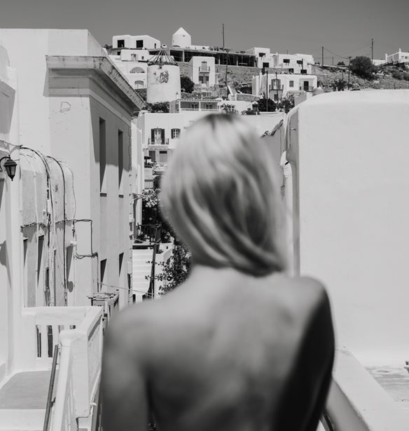 Unveiled: The Fine Art Lens of NikZik | &#x39F; &#x3C6;&#x3C9;&#x3C4;&#x3BF;&#x3B3;&#x3C1;&#x3AC;&#x3C6;&#x3BF;&#x3C2; &#x39D;&#x3AF;&#x3BA;&#x3BF;&#x3C2; &#x396;&#x3AE;&#x3BA;&#x3BF;&#x3C2; (NikZik) &#x3C0;&#x3B1;&#x3C1;&#x3BF;&#x3C5;&#x3C3;&#x3B9;&#x3AC;&#x3B6;&#x3B5;&#x3B9; &#x3BC;&#x3AF;&#x3B1; &#x3B4;&#x3B9;&#x3B1;&#x3C6;&#x3BF;&#x3C1;&#x3B5;&#x3C4;&#x3B9;&#x3BA;&#x3AE; &#x3B1;&#x3BD;&#x3B1;&#x3B4;&#x3C1;&#x3BF;&#x3BC;&#x3B9;&#x3BA;&#x3AE; &#x3AD;&#x3BA;&#x3B8;&#x3B5;&#x3C3;&#x3B7; &#x3C3;&#x3C4;&#x3B7;&#x3BD; &#x391;&#x3B8;&#x3AE;&#x3BD;&#x3B1;