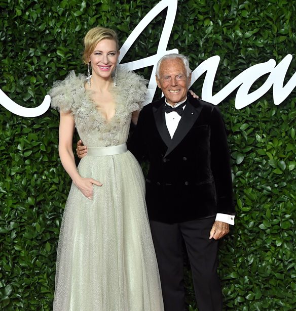 Giorgio Armani | 10 iconic looks &#x3C3;&#x3C4;&#x3BF; &#x3BA;&#x3CC;&#x3BA;&#x3BA;&#x3B9;&#x3BD;&#x3BF; &#x3C7;&#x3B1;&#x3BB;&#x3AF;
