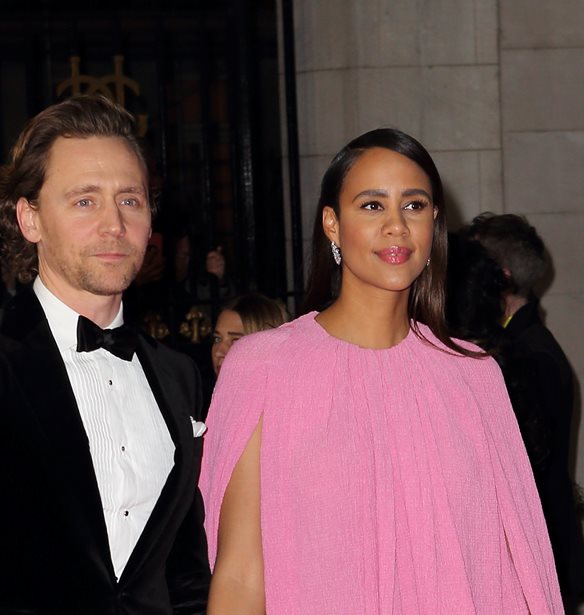 &#x39F; Tom Hiddleston &#x3B1;&#x3C1;&#x3C1;&#x3B1;&#x3B2;&#x3C9;&#x3BD;&#x3B9;&#x3AC;&#x3C3;&#x3C4;&#x3B7;&#x3BA;&#x3B5; &#x3BC;&#x3B5; &#x3C4;&#x3B7;&#x3BD; Zawe Ashton