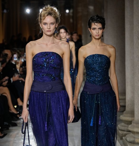 Giorgio Armani | &#x397; SS26 &#x3C3;&#x3C5;&#x3BB;&#x3BB;&#x3BF;&#x3B3;&#x3AE; &#x3C9;&#x3C2; &#x3C6;&#x3CC;&#x3C1;&#x3BF;&#x3C2; &#x3C4;&#x3B9;&#x3BC;&#x3AE;&#x3C2; &#x3C3;&#x3C4;&#x3B1; 50 &#x3C7;&#x3C1;&#x3CC;&#x3BD;&#x3B9;&#x3B1; &#x3C0;&#x3BF;&#x3C1;&#x3B5;&#x3AF;&#x3B1;&#x3C2; &#x3C4;&#x3BF;&#x3C5; &#x3C3;&#x3C7;&#x3B5;&#x3B4;&#x3B9;&#x3B1;&#x3C3;&#x3C4;&#x3AE; &#x3C3;&#x3C4;&#x3B7; &#x3BC;&#x3CC;&#x3B4;&#x3B1;