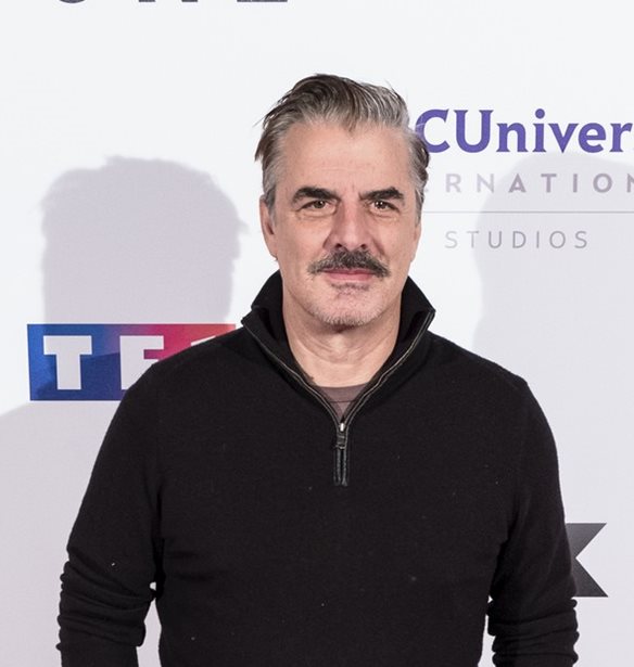 &#x39F; Chris Noth &#x3B5;&#x3C0;&#x3B9;&#x3C3;&#x3C4;&#x3C1;&#x3AD;&#x3C6;&#x3B5;&#x3B9; &#x3C3;&#x3C4;&#x3B7;&#x3BD; &#x3C5;&#x3C0;&#x3BF;&#x3BA;&#x3C1;&#x3B9;&#x3C4;&#x3B9;&#x3BA;&#x3AE; &#x3CD;&#x3C3;&#x3C4;&#x3B5;&#x3C1;&#x3B1; &#x3B1;&#x3C0;&#x3CC; &#x3C4;&#x3B9;&#x3C2; &#x3BA;&#x3B1;&#x3C4;&#x3B7;&#x3B3;&#x3BF;&#x3C1;&#x3AF;&#x3B5;&#x3C2; &#x3B5;&#x3BD;&#x3B1;&#x3BD;&#x3C4;&#x3AF;&#x3BF;&#x3BD; &#x3C4;&#x3BF;&#x3C5; &#x3B3;&#x3B9;&#x3B1; &#x3C3;&#x3B5;&#x3BE;&#x3BF;&#x3C5;&#x3B1;&#x3BB;&#x3B9;&#x3BA;&#x3AE; &#x3BA;&#x3B1;&#x3BA;&#x3BF;&#x3C0;&#x3BF;&#x3AF;&#x3B7;&#x3C3;&#x3B7;