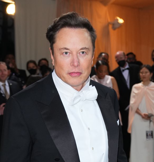 Elon Musk | &#x397; &#x3B5;&#x3BC;&#x3C6;&#x3AC;&#x3BD;&#x3B9;&#x3C3;&#x3B7; &#x3C3;&#x3C4;&#x3BF; Met Gala 2022 &#x3BC;&#x3B5; &#x3C4;&#x3B7; &#x3BC;&#x3B7;&#x3C4;&#x3AD;&#x3C1;&#x3B1; &#x3C4;&#x3BF;&#x3C5;