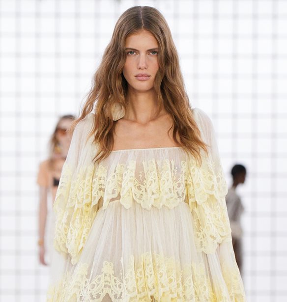 Butter Yellow Nails | &#x39F;&#x3B9; 5 &#x3C0;&#x3B1;&#x3C1;&#x3B1;&#x3BB;&#x3BB;&#x3B1;&#x3B3;&#x3AD;&#x3C2; &#x3C0;&#x3BF;&#x3C5; &#x3B8;&#x3B1; &#x3C5;&#x3B9;&#x3BF;&#x3B8;&#x3B5;&#x3C4;&#x3AE;&#x3C3;&#x3B5;&#x3B9;&#x3C2; &#x3AC;&#x3BC;&#x3B5;&#x3C3;&#x3B1;