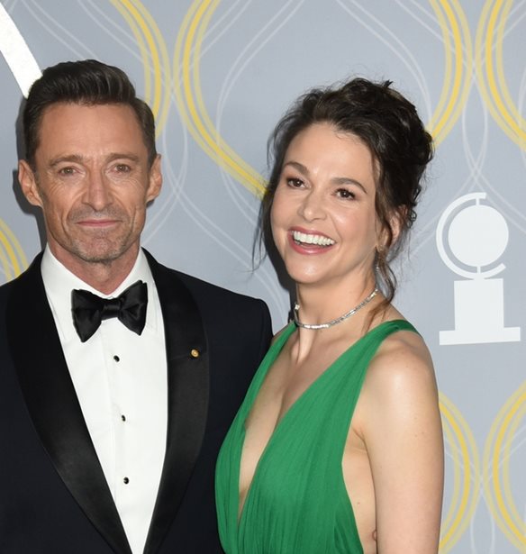 Hugh Jackman- Sutton Foster: &quot;&#x395;&#x3AF;&#x3BD;&#x3B1;&#x3B9; &#x3C0;&#x3B9;&#x3BF; &#x3B5;&#x3C5;&#x3C4;&#x3C5;&#x3C7;&#x3B9;&#x3C3;&#x3BC;&#x3AD;&#x3BD;&#x3BF;&#x3B9; &#x3B1;&#x3C0;&#x3CC; &#x3C0;&#x3BF;&#x3C4;&#x3AD;&quot;