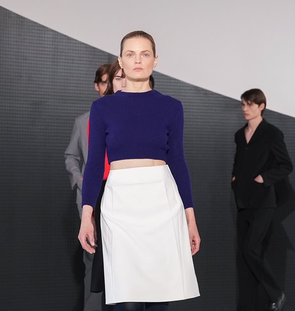 Minimal tailoring &#x3BA;&#x3B1;&#x3B9; 90s &#x3B1;&#x3B9;&#x3B8;&#x3B7;&#x3C4;&#x3B9;&#x3BA;&#x3AE; | &#x3A4;&#x3BF; &#x3BD;&#x3C4;&#x3B5;&#x3BC;&#x3C0;&#x3BF;&#x3CD;&#x3C4;&#x3BF; &#x3C4;&#x3BF;&#x3C5; Simone Bellotti &#x3C3;&#x3C4;&#x3BF;&#x3BD; &#x3BF;&#x3AF;&#x3BA;&#x3BF; Jil Sander