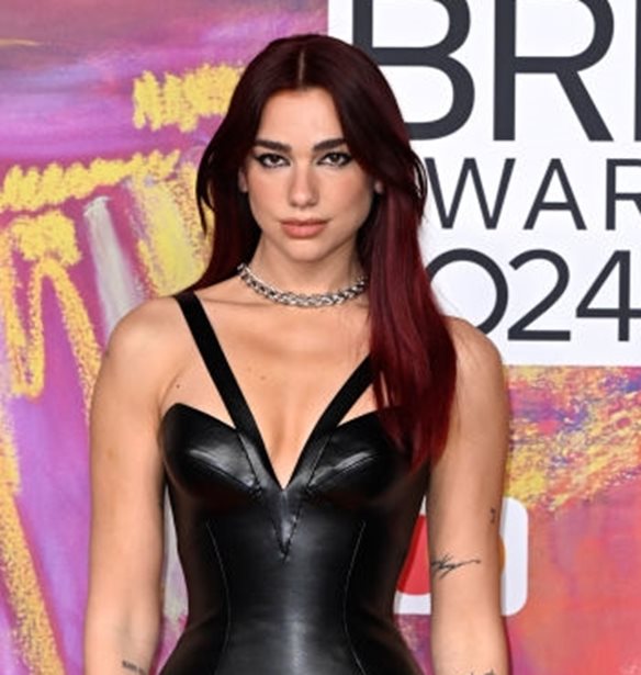 &#x397; Dua Lipa &#x3AD;&#x3C7;&#x3B5;&#x3B9; &#x3BA;&#x3AC;&#x3C4;&#x3B9; &#x3BD;&#x3B1; &#x3C0;&#x3B5;&#x3B9; &#x3B3;&#x3B9;&#x3B1; &#x3C4;&#x3BF;&#x3BD; &#x3B1;&#x3BA;&#x3C4;&#x3B9;&#x3B2;&#x3B9;&#x3C3;&#x3BC;&#x3CC; &#x3C3;&#x3AE;&#x3BC;&#x3B5;&#x3C1;&#x3B1;