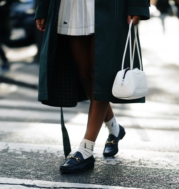 Loafers | &#x3A4;&#x3BF; &#x3B1;&#x3C0;&#x3CC;&#x3BB;&#x3C5;&#x3C4;&#x3BF; shoe trend &#x3C4;&#x3B7;&#x3C2; &#x3C3;&#x3B5;&#x3B6;&#x3CC;&#x3BD; &#x3BA;&#x3B1;&#x3B9; &#x3C0;&#x3CE;&#x3C2; &#x3B8;&#x3B1; &#x3C4;&#x3BF; &#x3C6;&#x3BF;&#x3C1;&#x3AD;&#x3C3;&#x3B5;&#x3B9;&#x3C2;