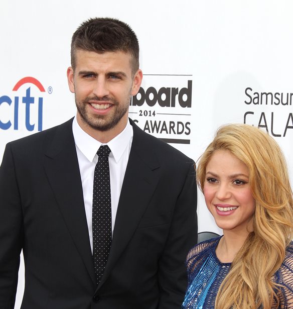 Gerard Piqu&#xE9; | &#x397; &#x3BD;&#x3AD;&#x3B1; 23&#x3C7;&#x3C1;&#x3BF;&#x3BD;&#x3B7; &#x3C3;&#x3CD;&#x3BD;&#x3C4;&#x3C1;&#x3BF;&#x3C6;&#x3CC;&#x3C2; &#x3C4;&#x3BF;&#x3C5; &#x3BC;&#x3B5;&#x3C4;&#x3AC; &#x3C4;&#x3BF;&#x3BD; &#x3C7;&#x3C9;&#x3C1;&#x3B9;&#x3C3;&#x3BC;&#x3CC; &#x3BC;&#x3B5; &#x3C4;&#x3B7; Shakira