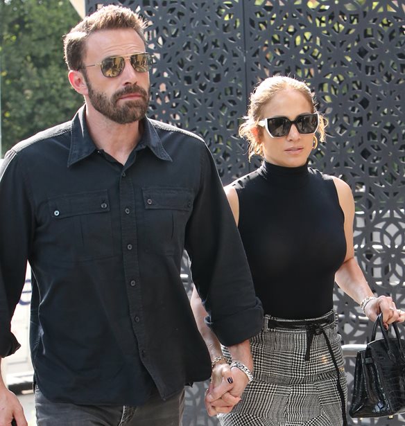 Jennifer Lopez -Ben Affleck | &#x3A4;&#x3B1;&#x3BE;&#x3AF;&#x3B4;&#x3B9; &#x3C4;&#x3BF;&#x3C5; &#x3BC;&#x3AD;&#x3BB;&#x3B9;&#x3C4;&#x3BF;&#x3C2; &#x3C3;&#x3C4;&#x3BF; &#x3A0;&#x3B1;&#x3C1;&#x3AF;&#x3C3;&#x3B9; &#x2013; &#x397; &#x3B5;&#x3BC;&#x3C6;&#x3AC;&#x3BD;&#x3B9;&#x3C3;&#x3B7; &#x3C4;&#x3B7;&#x3C2; &#x3C3;&#x3C4;&#x3B1;&#x3C1; &#x3BC;&#x3B5; &#x3BA;&#x3CC;&#x3BA;&#x3BA;&#x3B9;&#x3BD;&#x3BF; &#x3C6;&#x3CC;&#x3C1;&#x3B5;&#x3BC;&#x3B1;