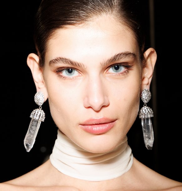 &#x391;&#x3C5;&#x3C4;&#x3CC; &#x3C4;&#x3BF; makeup &#x3BC;&#x3B5; SPF &#x3BA;&#x3BF;&#x3C3;&#x3C4;&#x3AF;&#x3B6;&#x3B5;&#x3B9; &#x3BB;&#x3B9;&#x3B3;&#x3CC;&#x3C4;&#x3B5;&#x3C1;&#x3BF; &#x3B1;&#x3C0;&#x3CC; 15 &#x3B5;&#x3C5;&#x3C1;&#x3CE; &#x3BA;&#x3B1;&#x3B9; &#x3C7;&#x3B1;&#x3C1;&#x3AF;&#x3B6;&#x3B5;&#x3B9; &#x3C4;&#x3AD;&#x3BB;&#x3B5;&#x3B9;&#x3B1; &#x3B5;&#x3C0;&#x3B9;&#x3B4;&#x3B5;&#x3C1;&#x3BC;&#x3AF;&#x3B4;&#x3B1;