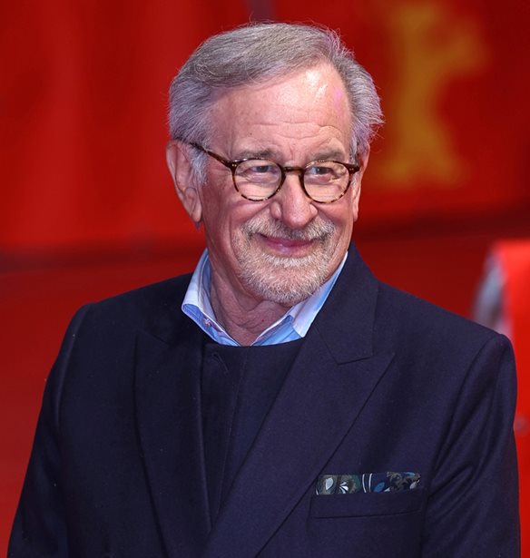 &quot;&#x394;&#x3B5;&#x3BD; &#x3C4;&#x3B5;&#x3BB;&#x3B5;&#x3AF;&#x3C9;&#x3C3;&#x3B1; &#x3B1;&#x3BA;&#x3CC;&#x3BC;&#x3B1;&quot; | O Steven Spielberg &#x3B2;&#x3C1;&#x3B1;&#x3B2;&#x3B5;&#x3CD;&#x3C4;&#x3B7;&#x3BA;&#x3B5; &#x3BC;&#x3B5; &#x3C4;&#x3B7;&#x3BD; &#x3C4;&#x3B9;&#x3BC;&#x3B7;&#x3C4;&#x3B9;&#x3BA;&#x3AE; &#x3A7;&#x3C1;&#x3C5;&#x3C3;&#x3AE; &#x386;&#x3C1;&#x3BA;&#x3C4;&#x3BF; &#x3C3;&#x3C4;&#x3B7;&#x3BD; Berlinale