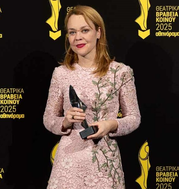 &#x398;&#x3B5;&#x3B1;&#x3C4;&#x3C1;&#x3B9;&#x3BA;&#x3AC; &#x392;&#x3C1;&#x3B1;&#x3B2;&#x3B5;&#x3AF;&#x3B1; &#x39A;&#x3BF;&#x3B9;&#x3BD;&#x3BF;&#x3CD; | &#x397; &#x39B;&#x3AD;&#x3BD;&#x3B1; &#x3A0;&#x3B1;&#x3C0;&#x3B1;&#x3BB;&#x3B7;&#x3B3;&#x3BF;&#x3CD;&#x3C1;&#x3B1; &#x3BC;&#x3B5; &#x3B4;&#x3B7;&#x3BC;&#x3B9;&#x3BF;&#x3C5;&#x3C1;&#x3B3;&#x3AF;&#x3B1; &#x388;&#x3BB;&#x3BB;&#x3B7;&#x3BD;&#x3B1; &#x3C3;&#x3C7;&#x3B5;&#x3B4;&#x3B9;&#x3B1;&#x3C3;&#x3C4;&#x3AE; &#x3C3;&#x3C4;&#x3B7; &#x3B2;&#x3C1;&#x3AC;&#x3B2;&#x3B5;&#x3C5;&#x3C3;&#x3AE; &#x3C4;&#x3B7;&#x3C2;