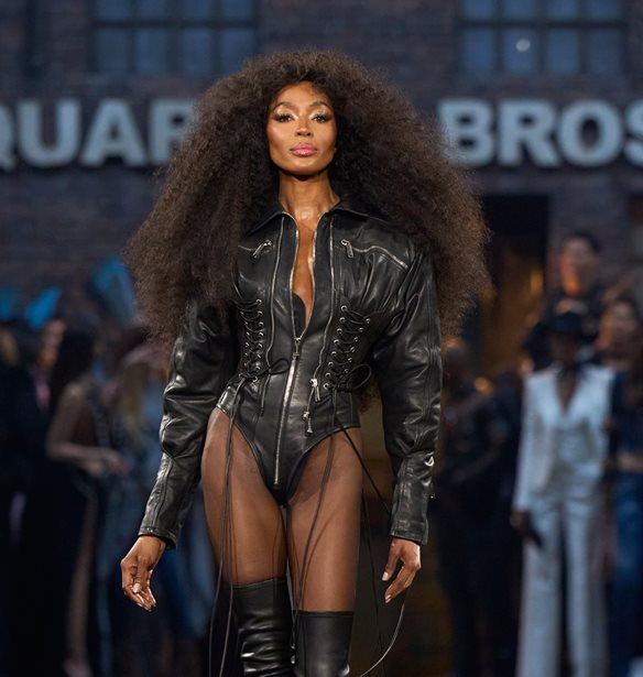 30 Years Dsquared2 | &#x397; F/W 2025-2026 &#x3C3;&#x3C5;&#x3BB;&#x3BB;&#x3BF;&#x3B3;&#x3AE; &#x3B5;&#x3AF;&#x3BD;&#x3B1;&#x3B9; &#x3BC;&#x3AF;&#x3B1; &#x3B3;&#x3B9;&#x3BF;&#x3C1;&#x3C4;&#x3AE; &#x3C4;&#x3BF;&#x3C5; iconic &#x3C3;&#x3C4;&#x3B9;&#x3BB;