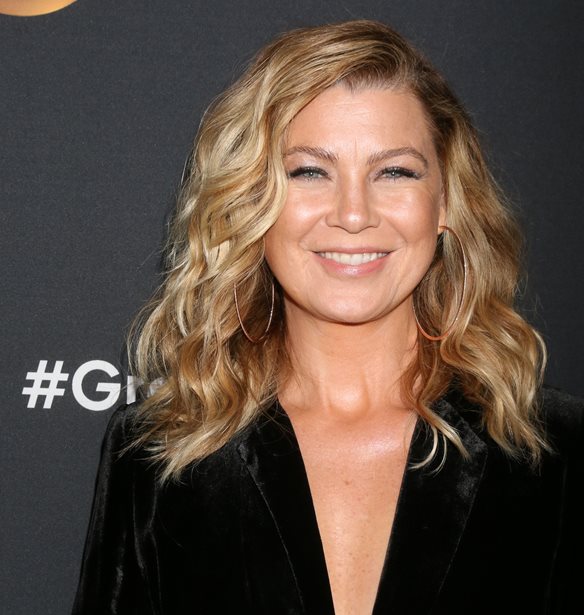 Ellen Pompeo | &#x397; &#x3C3;&#x3C0;&#x3AC;&#x3BD;&#x3B9;&#x3B1; &#x3B5;&#x3BC;&#x3C6;&#x3AC;&#x3BD;&#x3B9;&#x3C3;&#x3AE; &#x3C4;&#x3B7;&#x3C2; &#x3BC;&#x3B5; &#x3C4;&#x3B1; &#x3C4;&#x3C1;&#x3AF;&#x3B1; &#x3C0;&#x3B1;&#x3B9;&#x3B4;&#x3B9;&#x3AC; &#x3C4;&#x3B7;&#x3C2; &#x3BA;&#x3B1;&#x3B9; &#x3C4;&#x3BF;&#x3BD; &#x3C3;&#x3CD;&#x3B6;&#x3C5;&#x3B3;&#x3CC; &#x3C4;&#x3B7;&#x3C2; &#x3C3;&#x3C4;&#x3BF; show &#x3C4;&#x3C9;&#x3BD; Dolce &amp; Gabbana